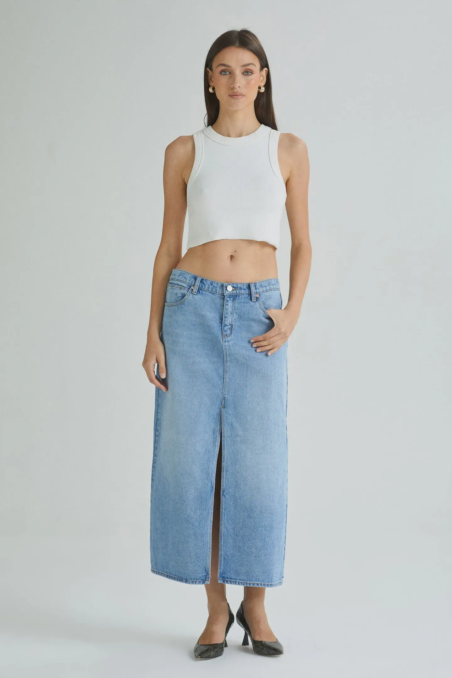 Abrand 99 Low Maxi Skirt - Sylvie Distressed Light Denim