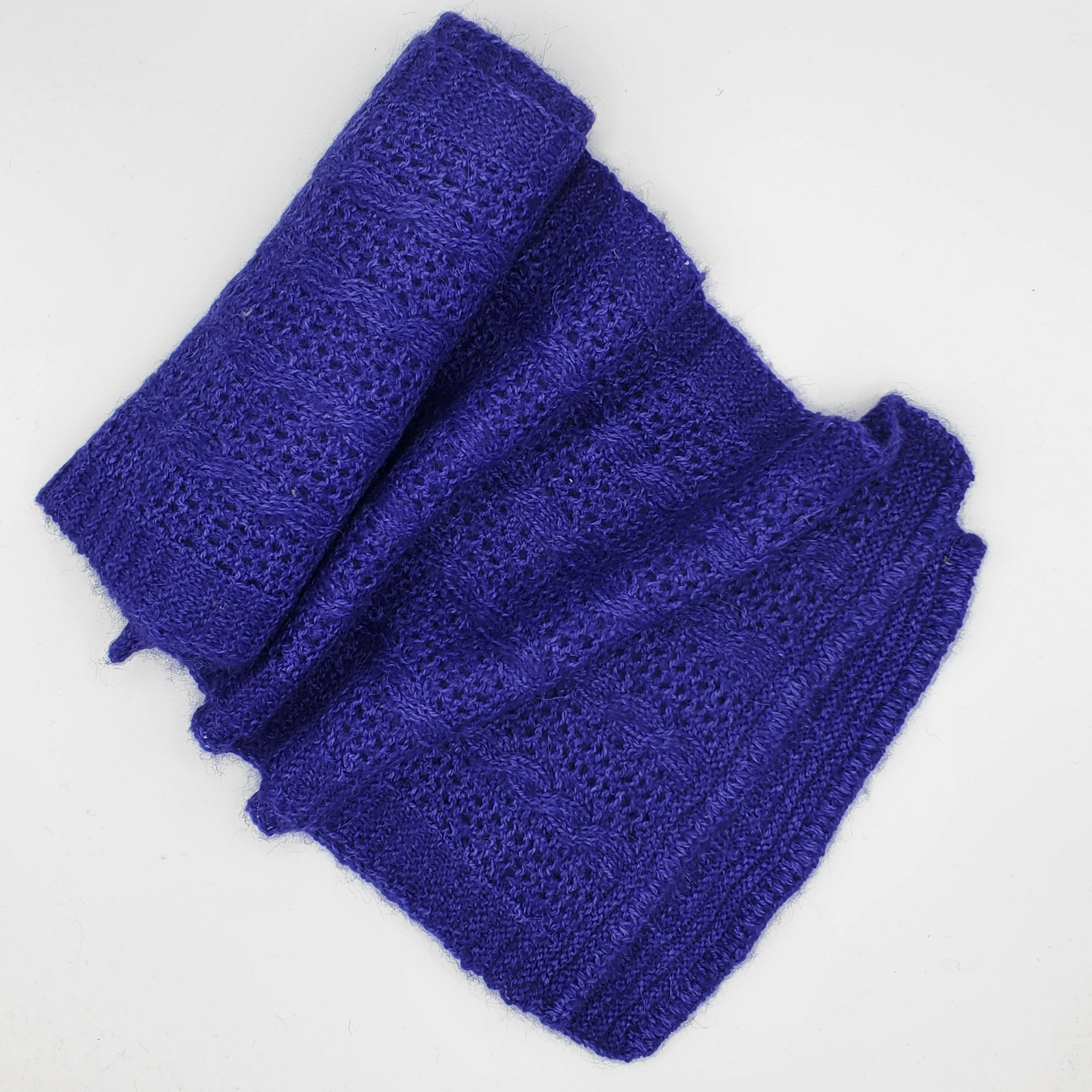 BOLD Cable and Lace Scarf