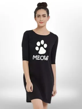 MEOW LEG PRINT THREE QUARTER SLEEVE SIDE POCKET T-SHIRT FOR WOMEN'S