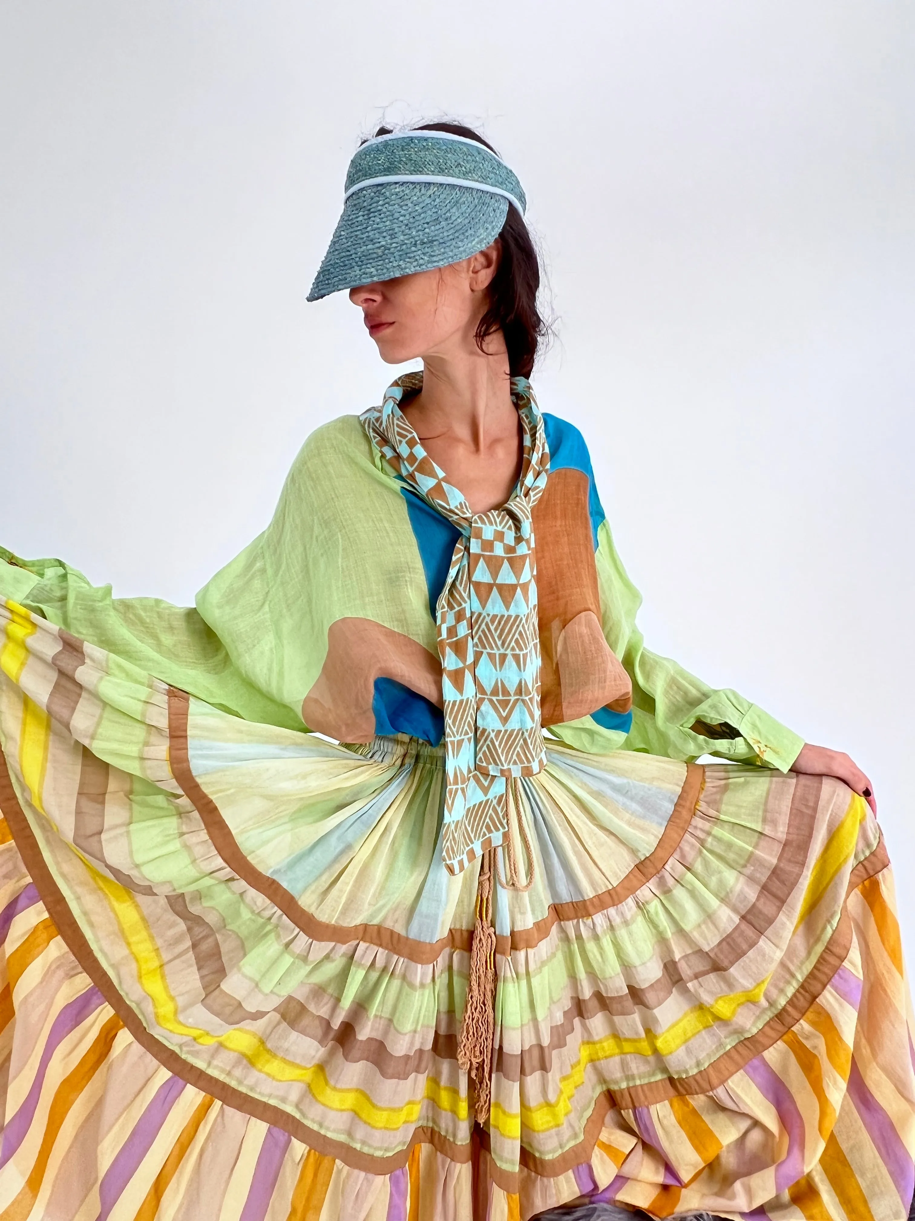 Midcalf Skirt