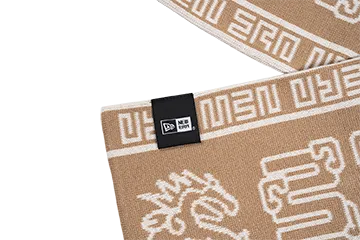 NEW ERA DRAGON ALL OVER PRINT BEIGE KNIT SCARF