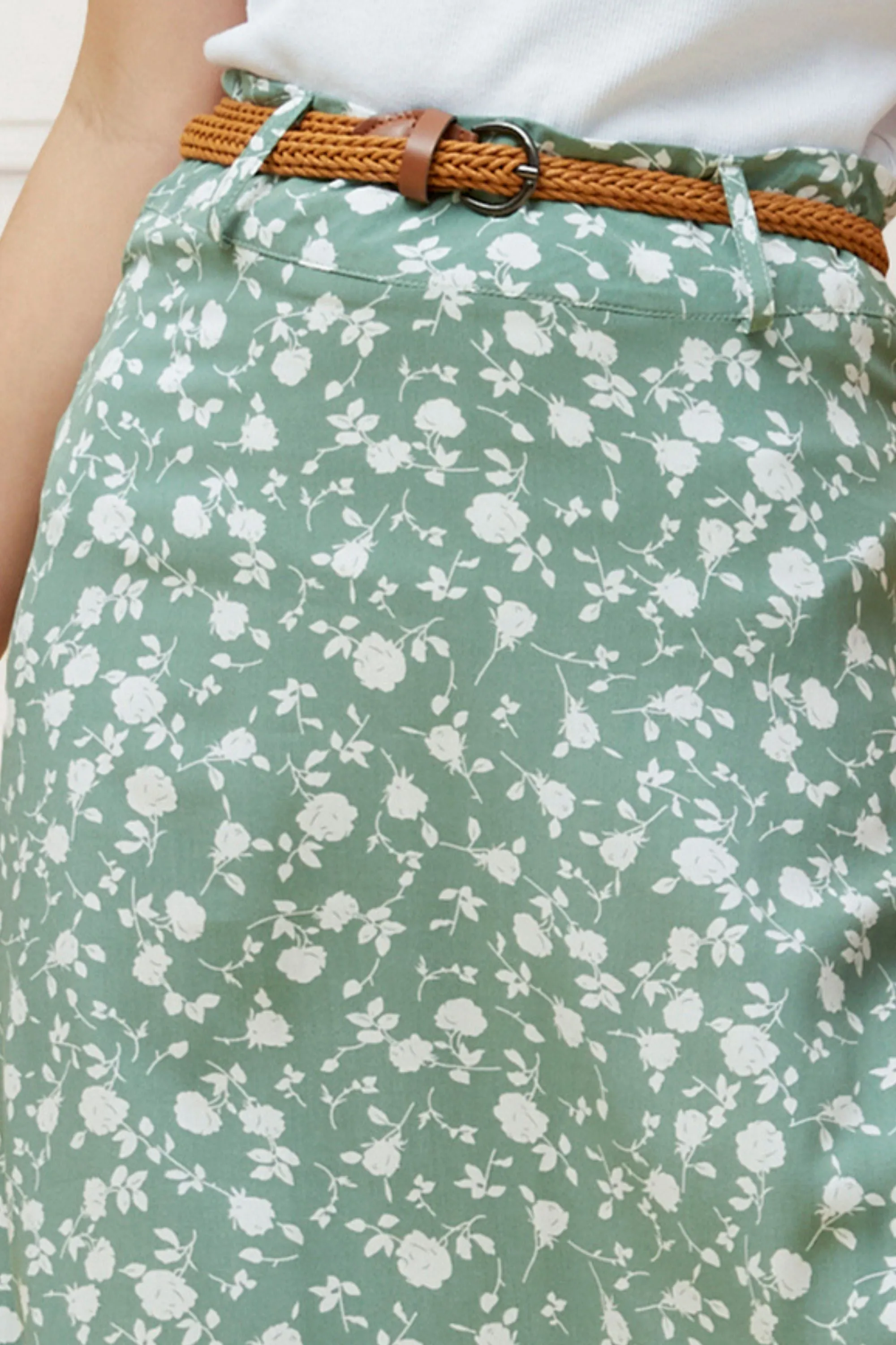 Serafina Long Maxi Skirt Flower Print Belt Included Green