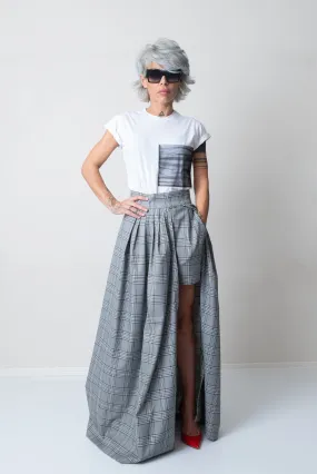 White T Shirt Blouse with Big Front Tulle Pocket and short sleeves
